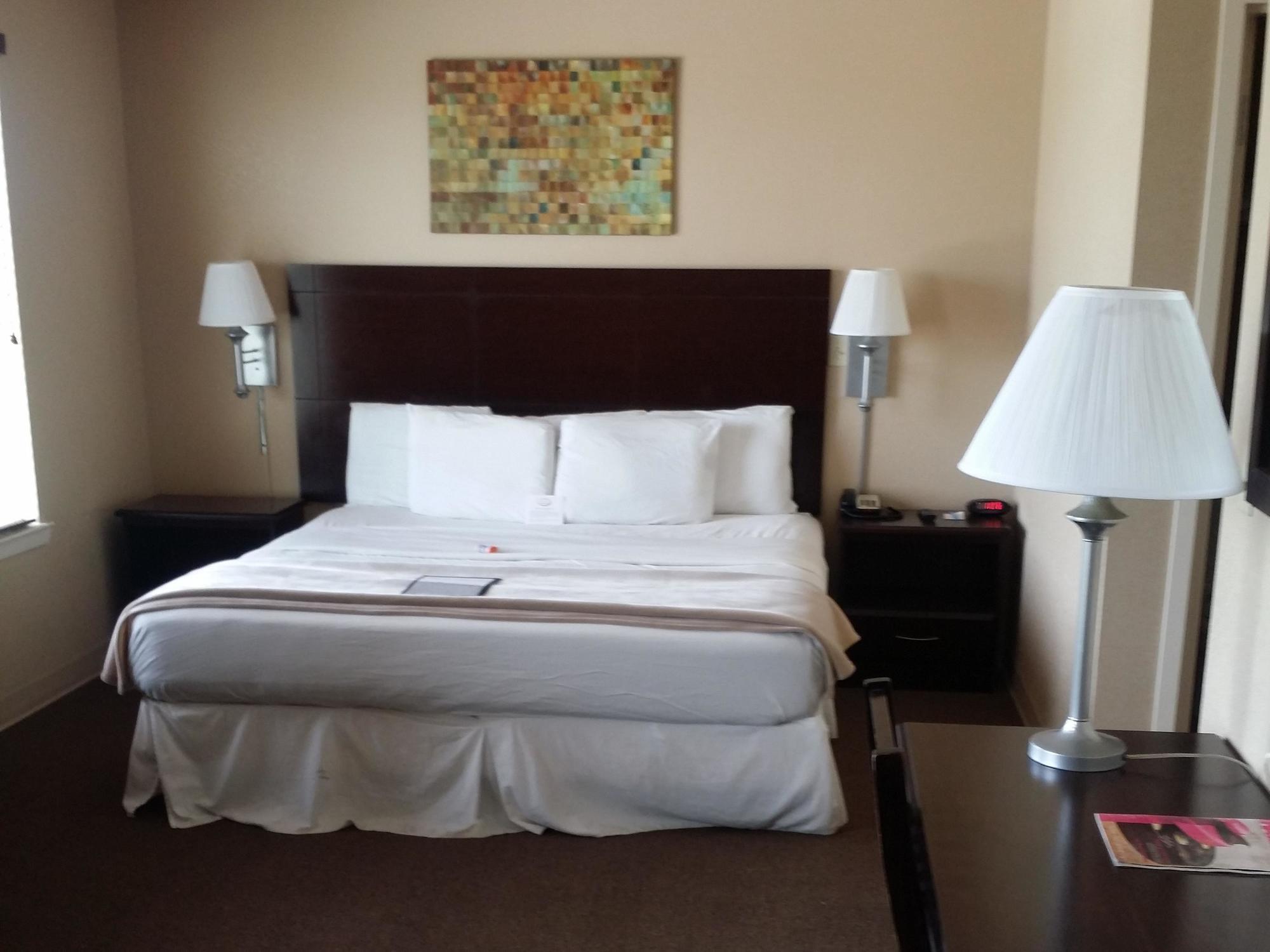 Ambassador Inn & Suites Baldwin Εξωτερικό φωτογραφία